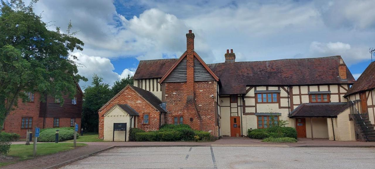 Meadow Farm Redditch By Marstons Inns المظهر الخارجي الصورة