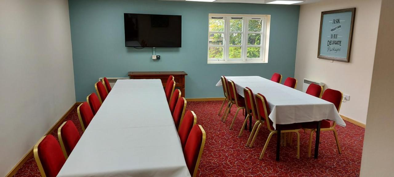 Meadow Farm Redditch By Marstons Inns المظهر الخارجي الصورة