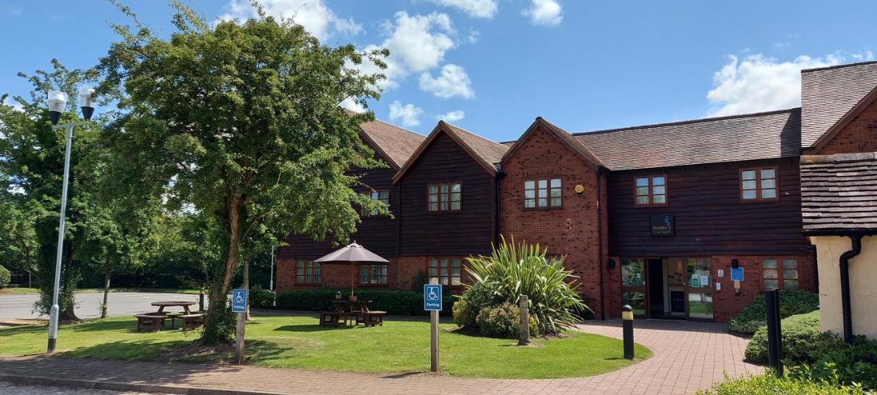 Meadow Farm Redditch By Marstons Inns المظهر الخارجي الصورة