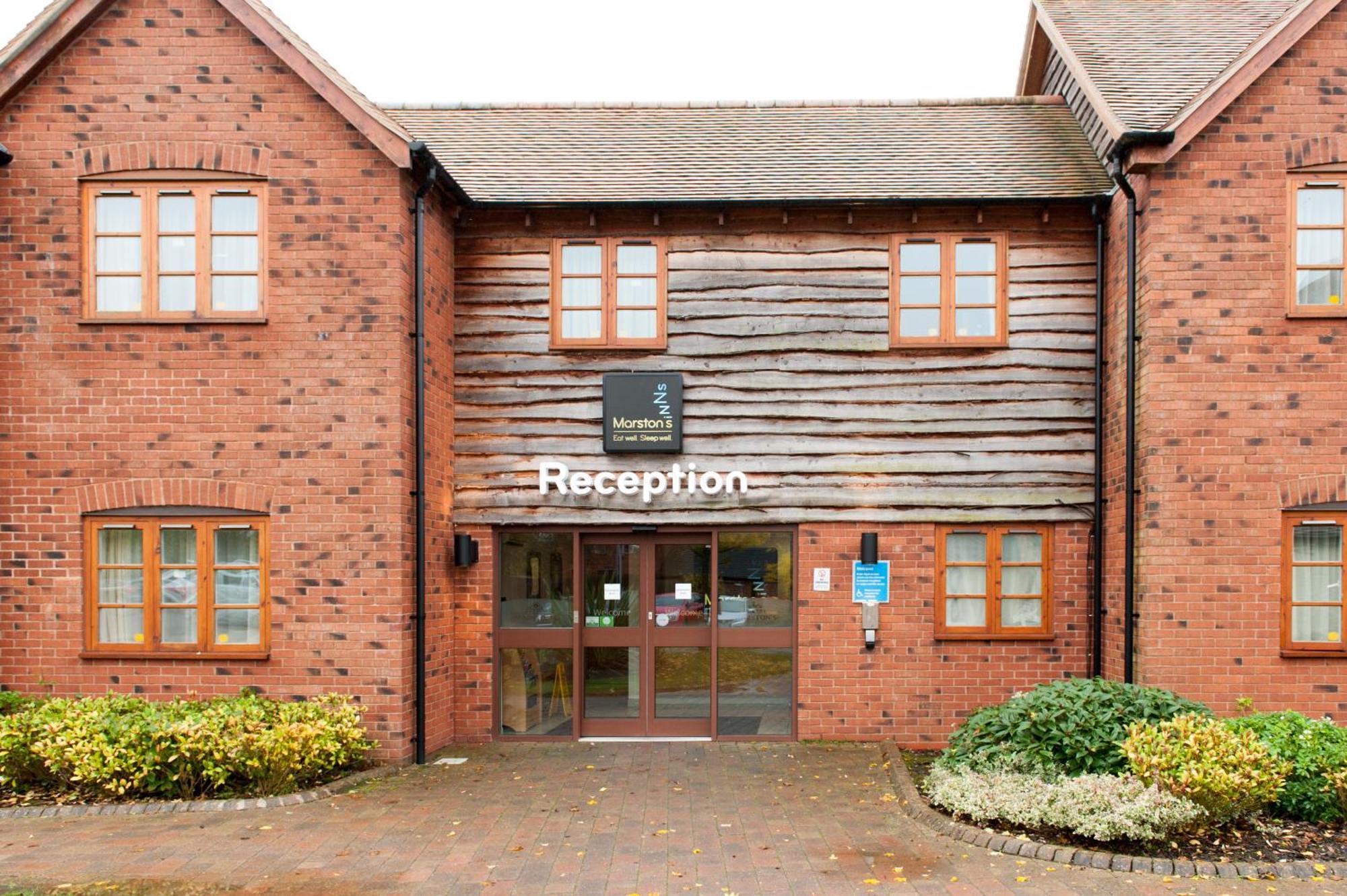 Meadow Farm Redditch By Marstons Inns المظهر الخارجي الصورة